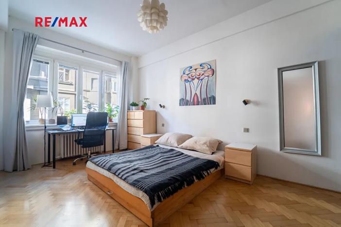 Prodej bytu 2+kk, Praha - Holešovice, Veverkova, 58 m2