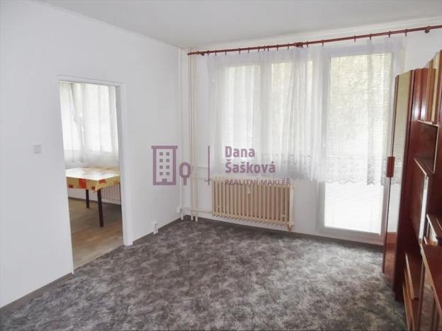 Pronájem bytu 1+1, Jindřichův Hradec, sídliště Vajgar, 39 m2