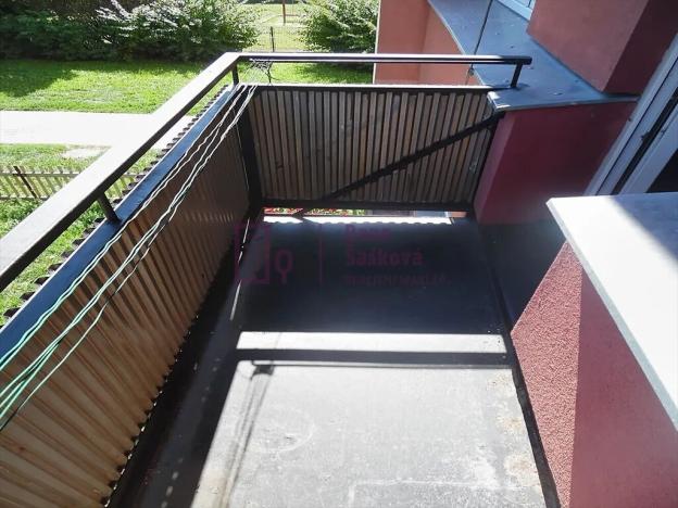 Pronájem bytu 1+1, Jindřichův Hradec, sídliště Vajgar, 39 m2