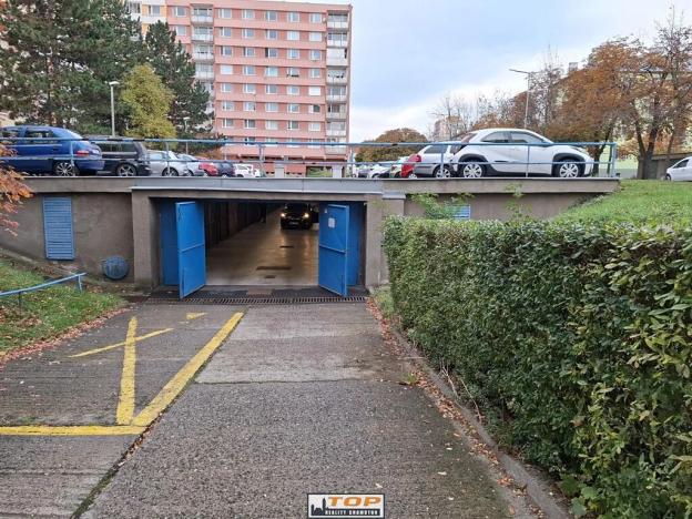 Prodej garáže, Chomutov, Bezručova, 18 m2