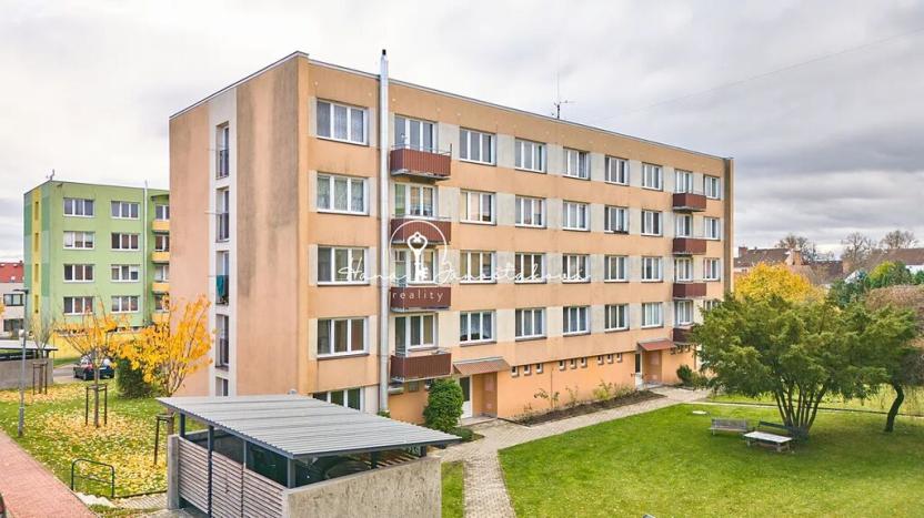 Prodej bytu 2+1, Lišov, Čechova, 63 m2