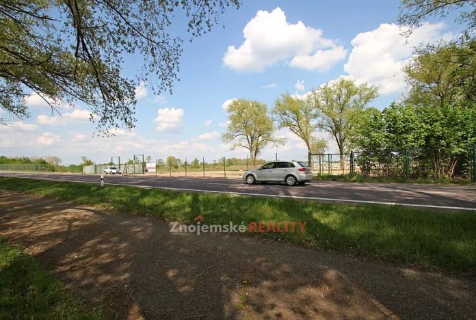 Pronájem komerčního pozemku, Hevlín, 16559 m2