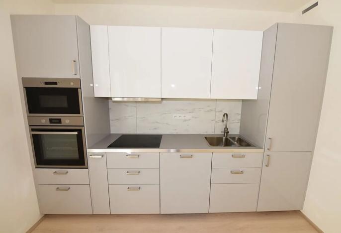 Prodej bytu 2+kk, Praha - Vršovice, Petrohradská, 118 m2