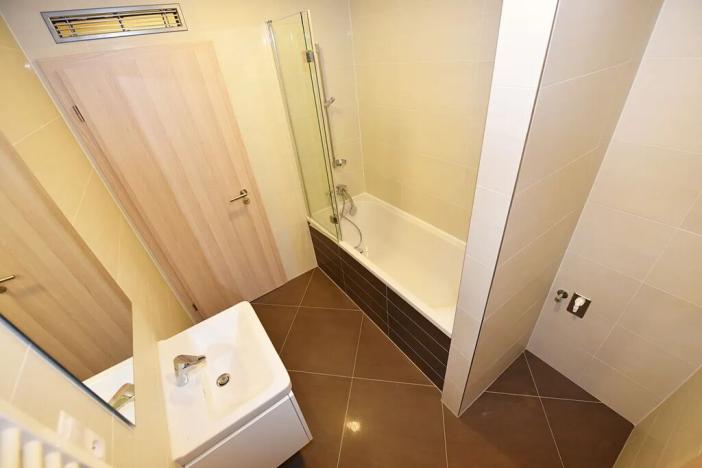 Pronájem bytu 2+kk, Praha - Vršovice, Petrohradská, 118 m2