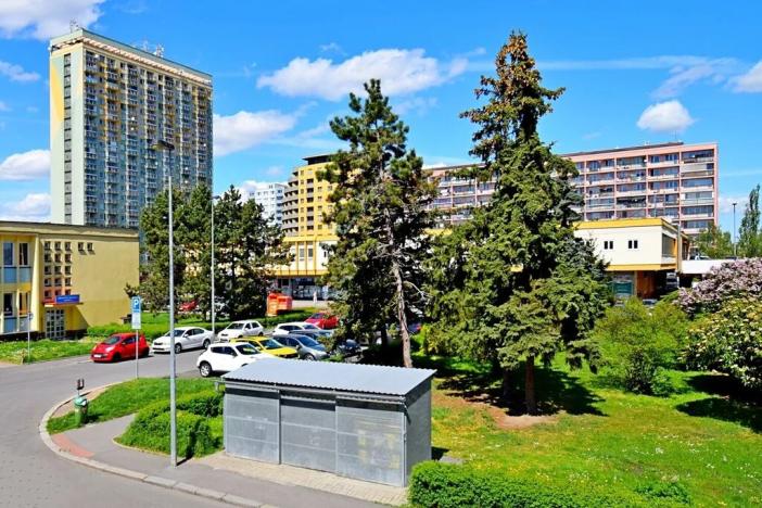 Prodej kanceláře, Praha - Záběhlice, Hlohová, 190 m2