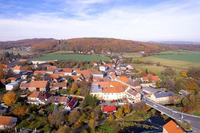 Prodej rodinného domu, Lochovice, 180 m2