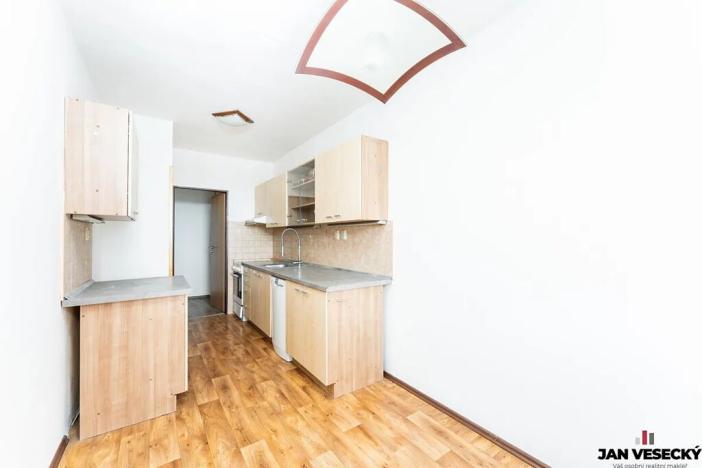 Prodej bytu 3+1, Praha - Horní Počernice, Lhotská, 73 m2