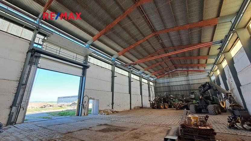 Prodej skladu, Dolní Chvatliny, 3690 m2