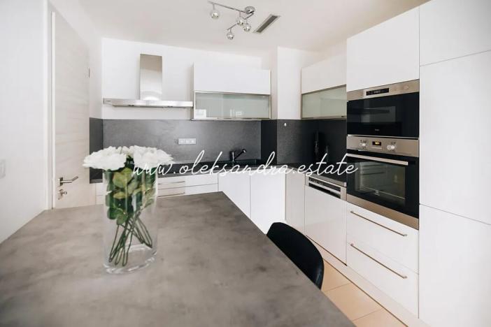 Pronájem bytu 4+kk, Praha - Letňany, Nepomuckých, 106 m2