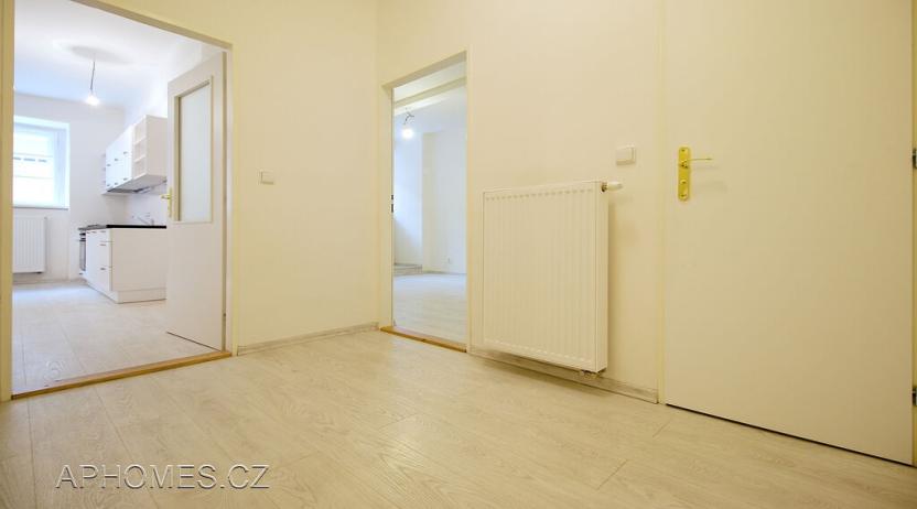 Pronájem bytu 1+1, Praha - Bubeneč, Charlese de Gaulla, 40 m2