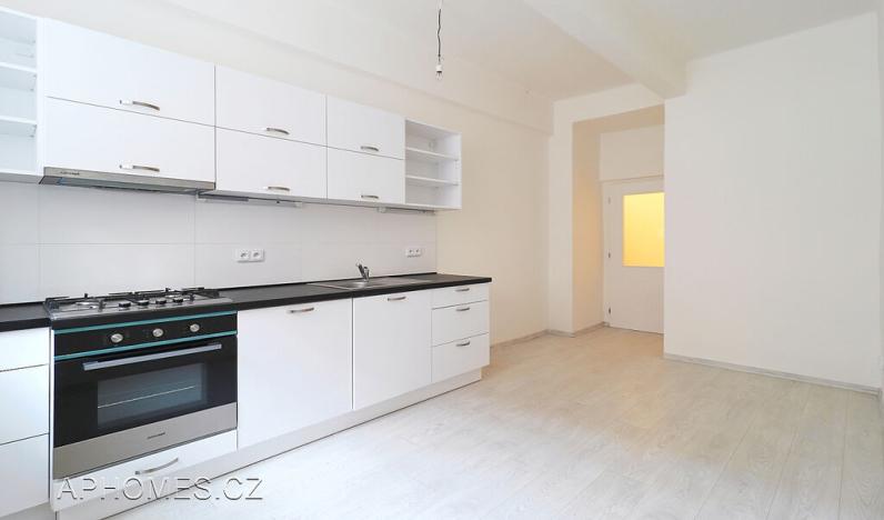 Pronájem bytu 1+1, Praha - Bubeneč, Charlese de Gaulla, 40 m2