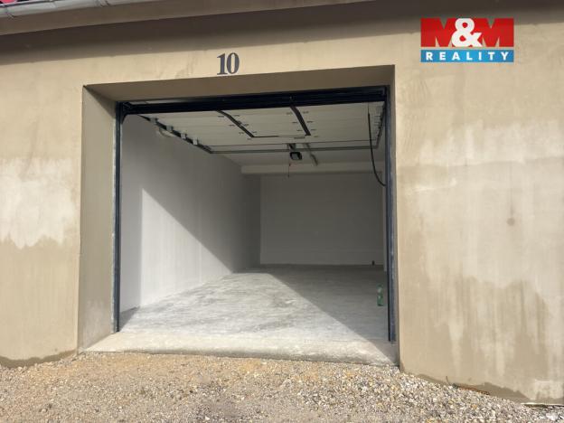 Pronájem garáže, Újezdec, 43 m2