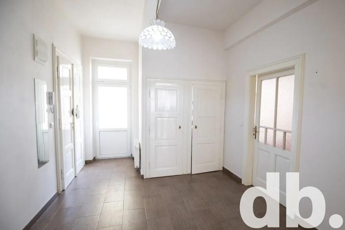 Pronájem bytu 3+1, Praha - Vinohrady, Bělehradská, 100 m2