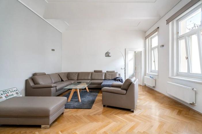 Prodej bytu 2+1, Praha - Nové Město, Soukenická, 78 m2