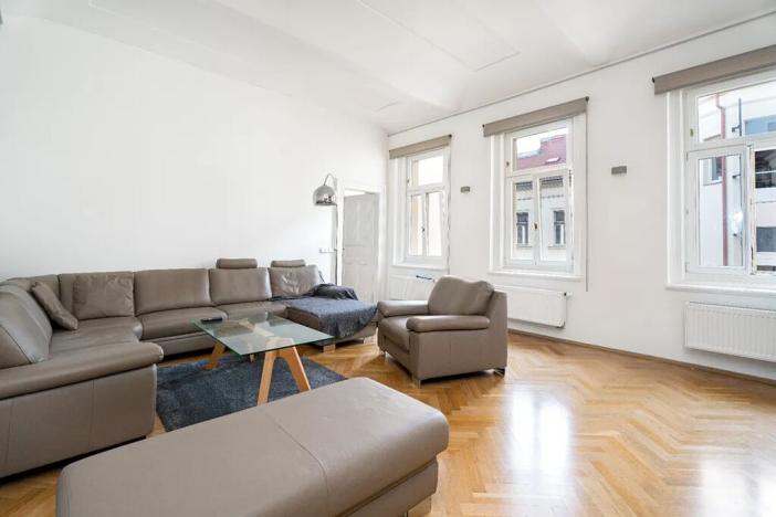 Prodej bytu 2+1, Praha - Nové Město, Soukenická, 78 m2