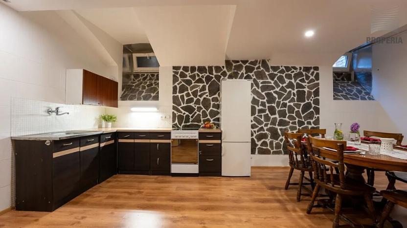 Prodej atypického bytu, Slavkov u Brna, Koláčkovo náměstí, 139 m2