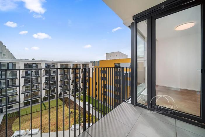 Pronájem bytu 1+kk, Praha - Chodov, Líbalova, 27 m2