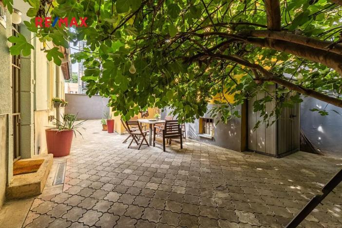 Prodej kanceláře, Praha - Karlín, Pernerova, 60 m2