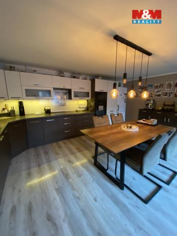 Prodej rodinného domu, Radkovice u Budče, 200 m2