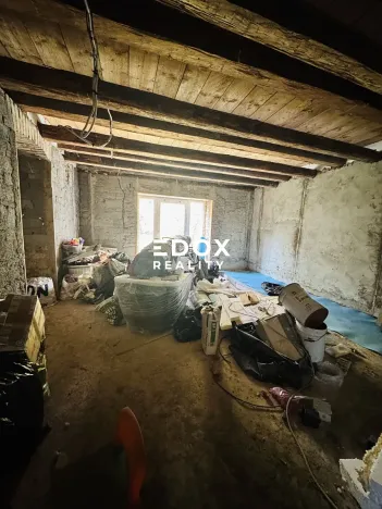 Prodej rodinného domu, Martiněves, 250 m2