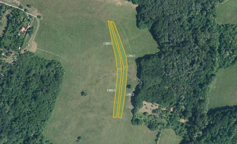 Prodej pole, Medlovice, 9702 m2