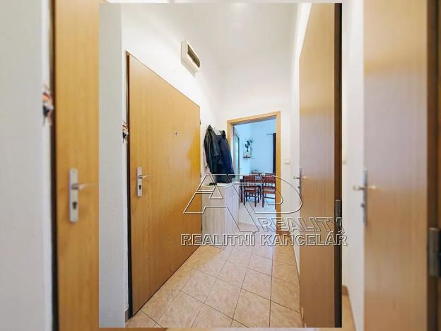 Pronájem bytu 1+1, České Budějovice, Husova tř., 40 m2