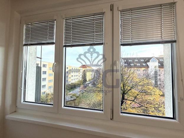 Pronájem bytu 1+1, Brno - Židenice, Souběžná, 42 m2