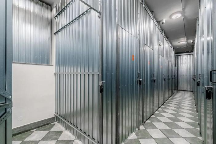 Pronájem skladu, Praha - Kobylisy, Horňátecká, 1 m2