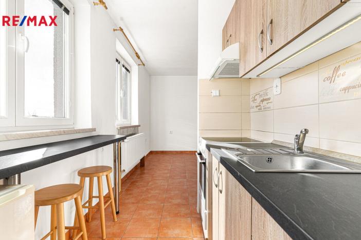 Prodej bytu 1+kk, Pardubice - Černá za Bory, Na Vsi, 30 m2