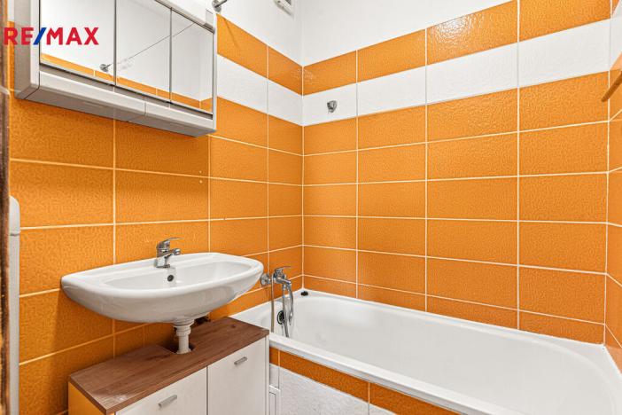 Prodej bytu 1+kk, Pardubice - Černá za Bory, Na Vsi, 30 m2