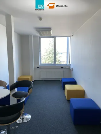 Pronájem kanceláře, Praha - Hostivař, Štěrboholská, 290 m2