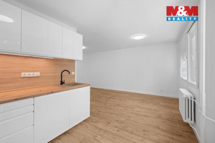 Prodej bytu 3+1, Kladno - Kročehlavy, Litevská, 57 m2