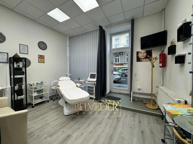 Pronájem obchodního prostoru, Teplice, 28. října, 50 m2