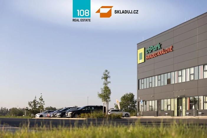 Pronájem skladu, Hradec Králové, Na Hradě, 2953 m2