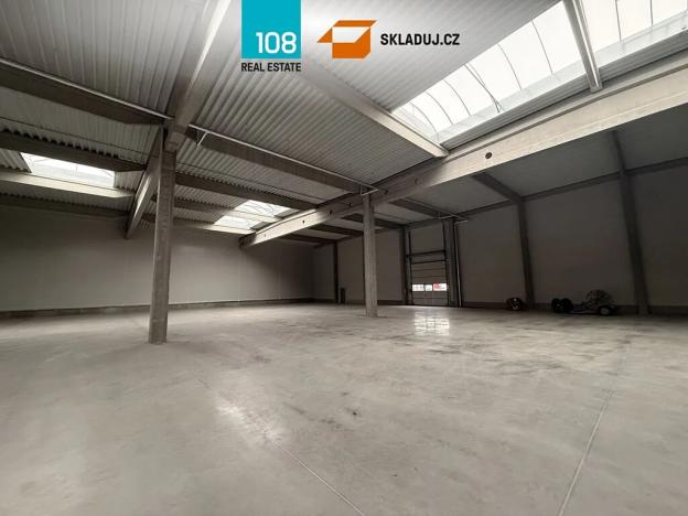 Pronájem skladu, Velké Meziříčí, Karlov, 1000 m2