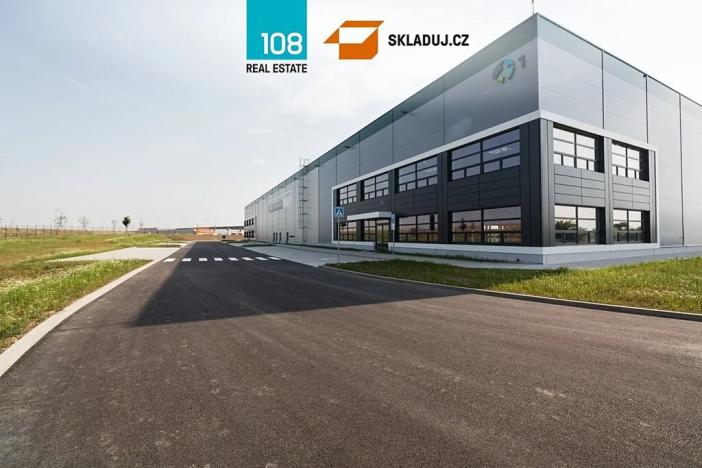 Pronájem skladu, Ostředek, 6800 m2