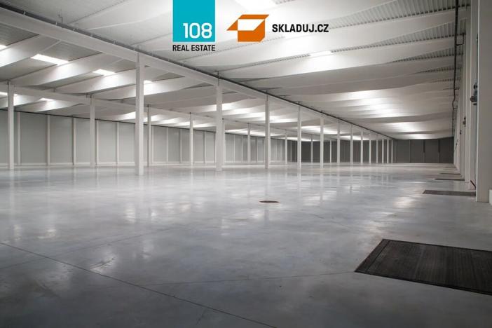 Pronájem skladu, Ostrov, 38800 m2