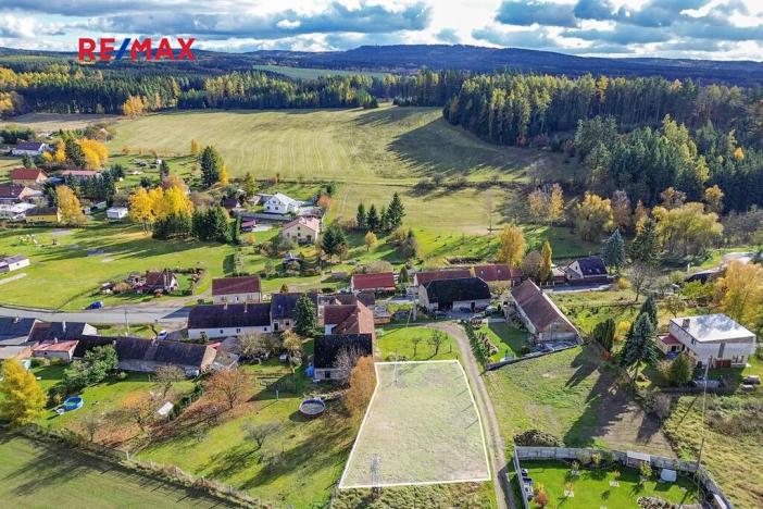 Prodej pozemku pro bydlení, Chomle, 757 m2