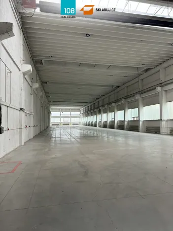 Pronájem skladu, Nové Strašecí, U Rybníka, 7855 m2