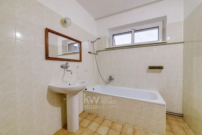 Prodej bytu 3+1, Cheb, Na Hradčanech, 103 m2