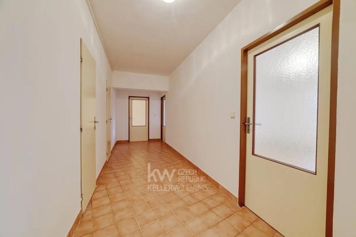 Prodej bytu 3+1, Cheb, Na Hradčanech, 103 m2