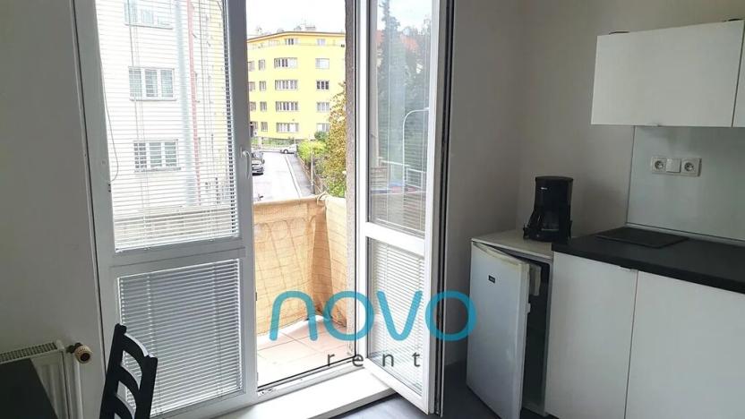 Pronájem bytu 1+1, Praha - Nusle, U družstva Repo, 38 m2
