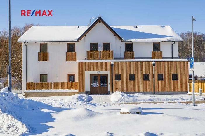 Prodej atypického bytu, Svoboda nad Úpou, Nádražní, 44 m2