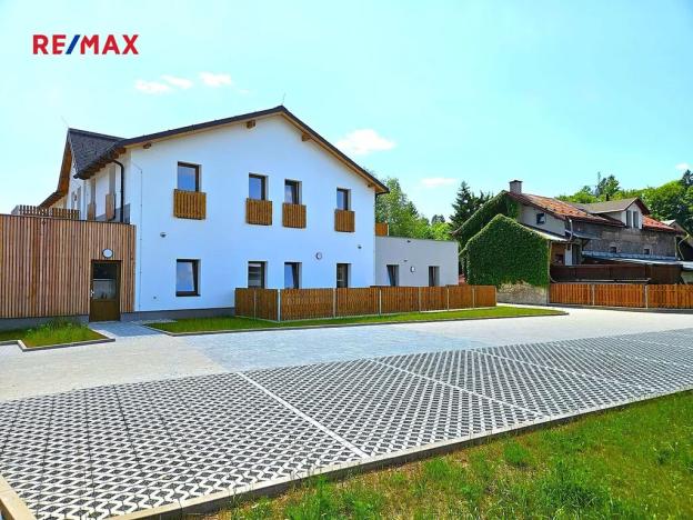 Prodej bytu 2+kk, Svoboda nad Úpou, Nádražní, 36 m2