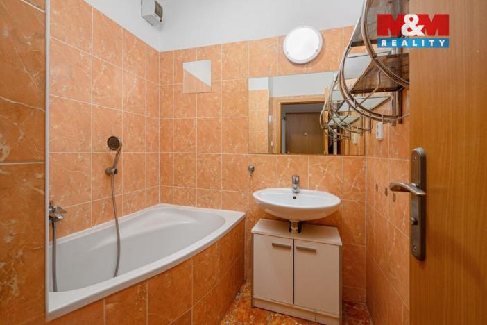 Pronájem bytu 3+kk, Liberec - Liberec VI-Rochlice, Nádvorní, 68 m2