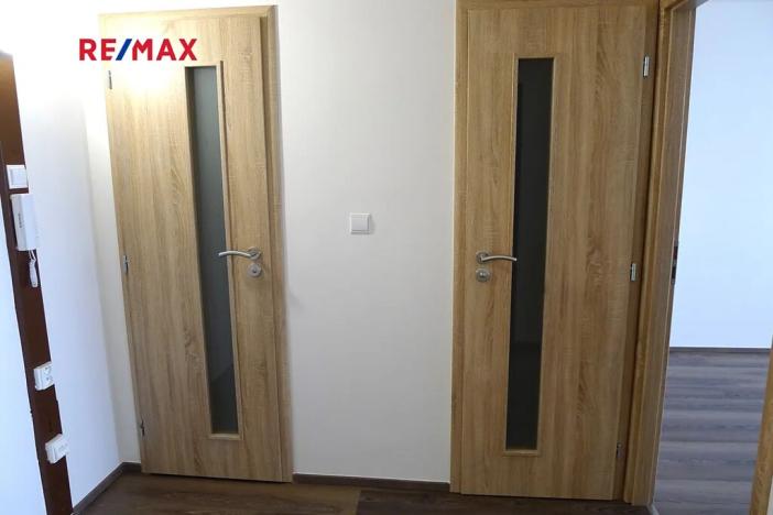 Pronájem bytu 2+kk, Praha - Řepy, Makovského, 40 m2