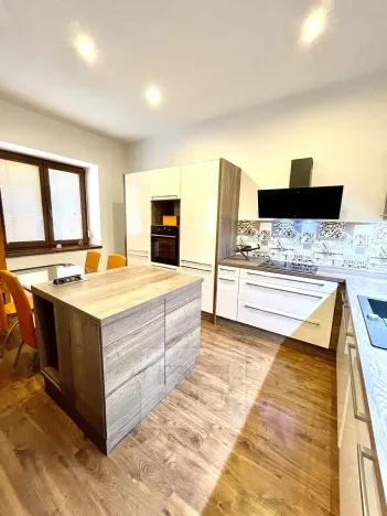 Pronájem bytu 3+kk, Praha - Kobylisy, Na pěšinách, 77 m2