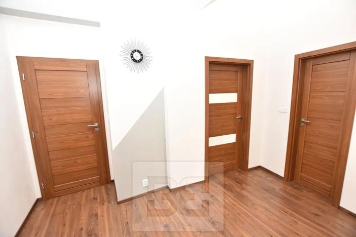 Pronájem bytu 3+kk, Praha - Kobylisy, Na pěšinách, 77 m2