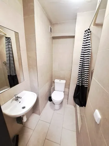 Pronájem bytu 1+kk, Praha - Radotín, Vrážská, 28 m2