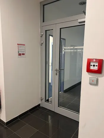 Pronájem kanceláře, Praha - Letňany, 150 m2